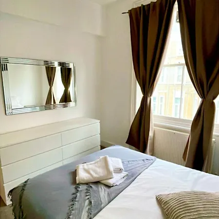Cromwell Apartments London Exterior photo